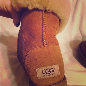 Size 7 ugg boots